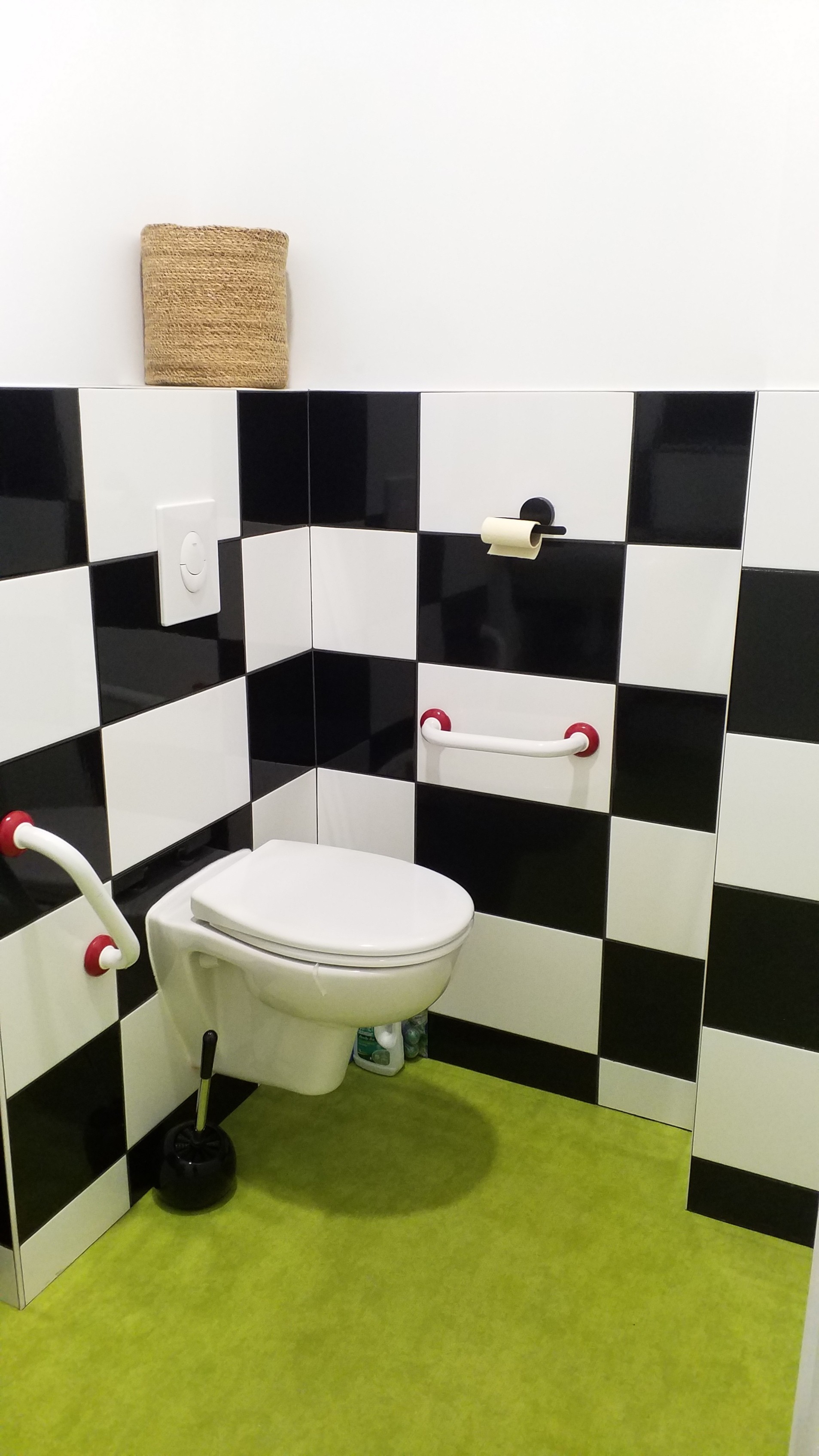 The lab s restroom suitable for disabled learners 2